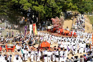菊間祭りの馬場